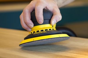 Máy Chà Nhám Băng Cầm Tay