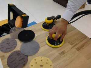 Máy Chà Nhám Băng